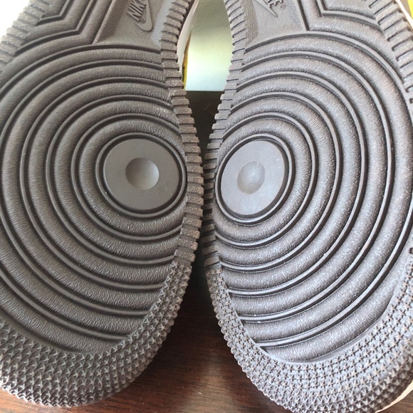 2007 af1 size 8.5 - Picture 6 of 6